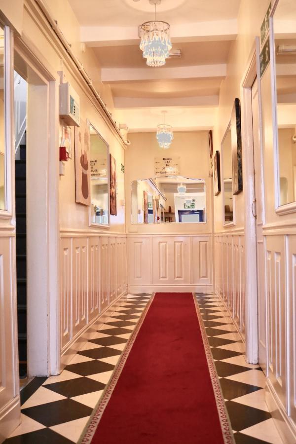 Luton Hotel Residence ภายนอก รูปภาพ
